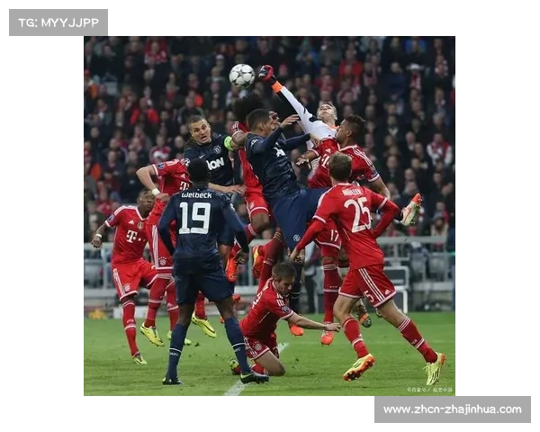 海登海姆vs拜仁现场雨战进行中，场地湿滑导致多次传球失误